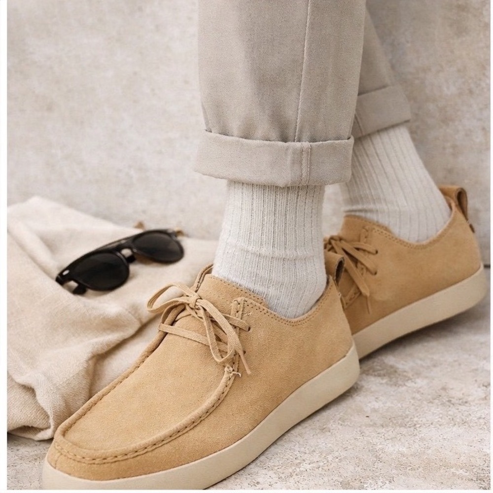 Everlane Desert Shoe Suede Sand Chukka Wallabee Style Minimal Lace-Up